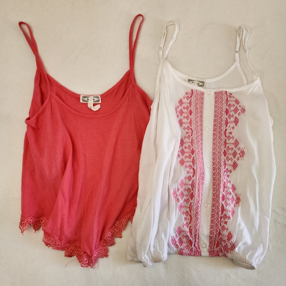 2 Tops in Bundle Kirra from PacSun Crop Top Women's Size S